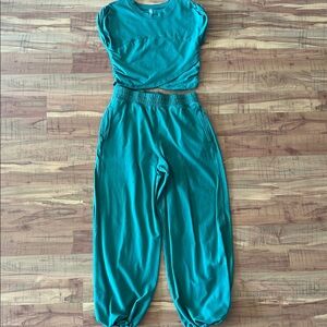 FP Movement by Free People Kelly Green Hotshot Crossover Set